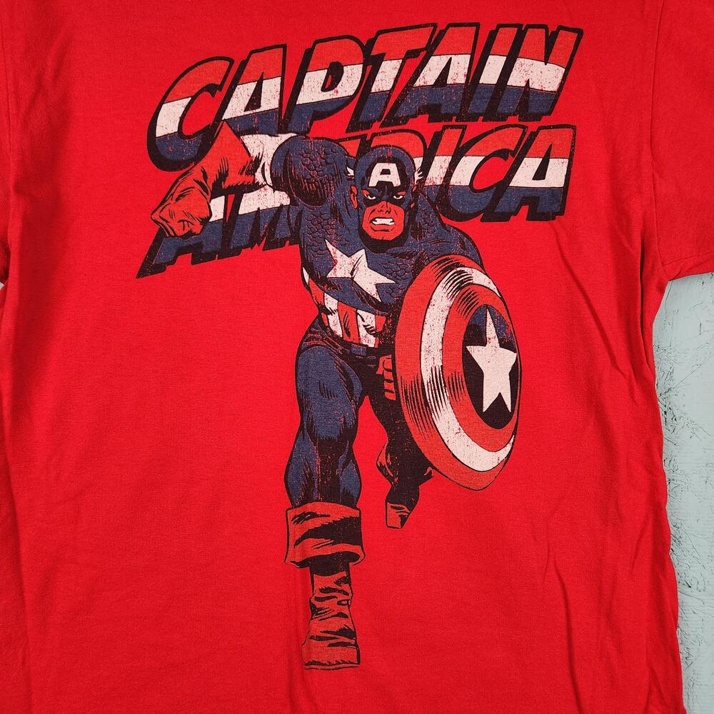 Vintage Captain America Shirt Mens Large Red Marvel Graphic Comic Shield Retro